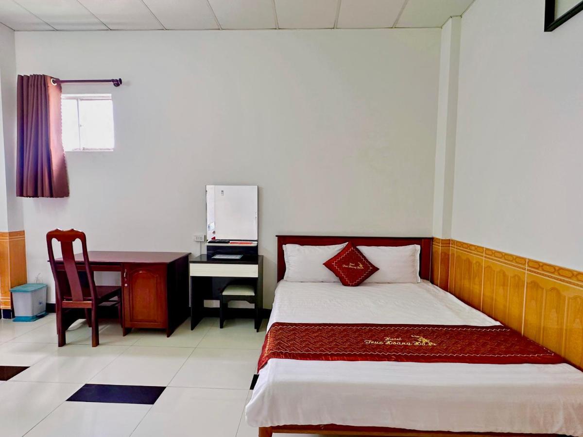 Truc Hoang Ha Hotel Kon Tum Екстер'єр фото