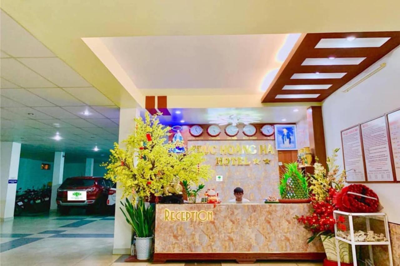 Truc Hoang Ha Hotel Kon Tum Екстер'єр фото