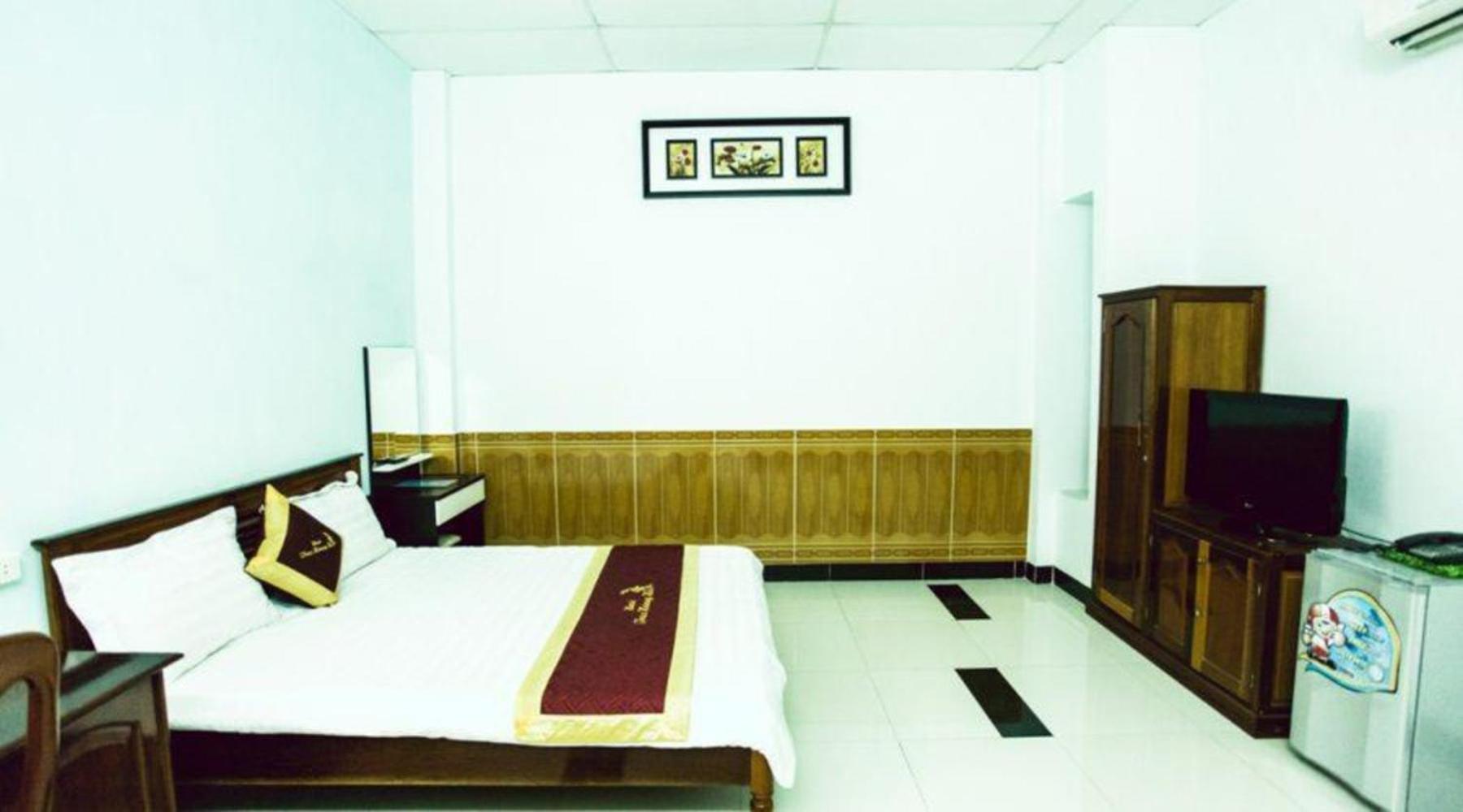 Truc Hoang Ha Hotel Kon Tum Екстер'єр фото