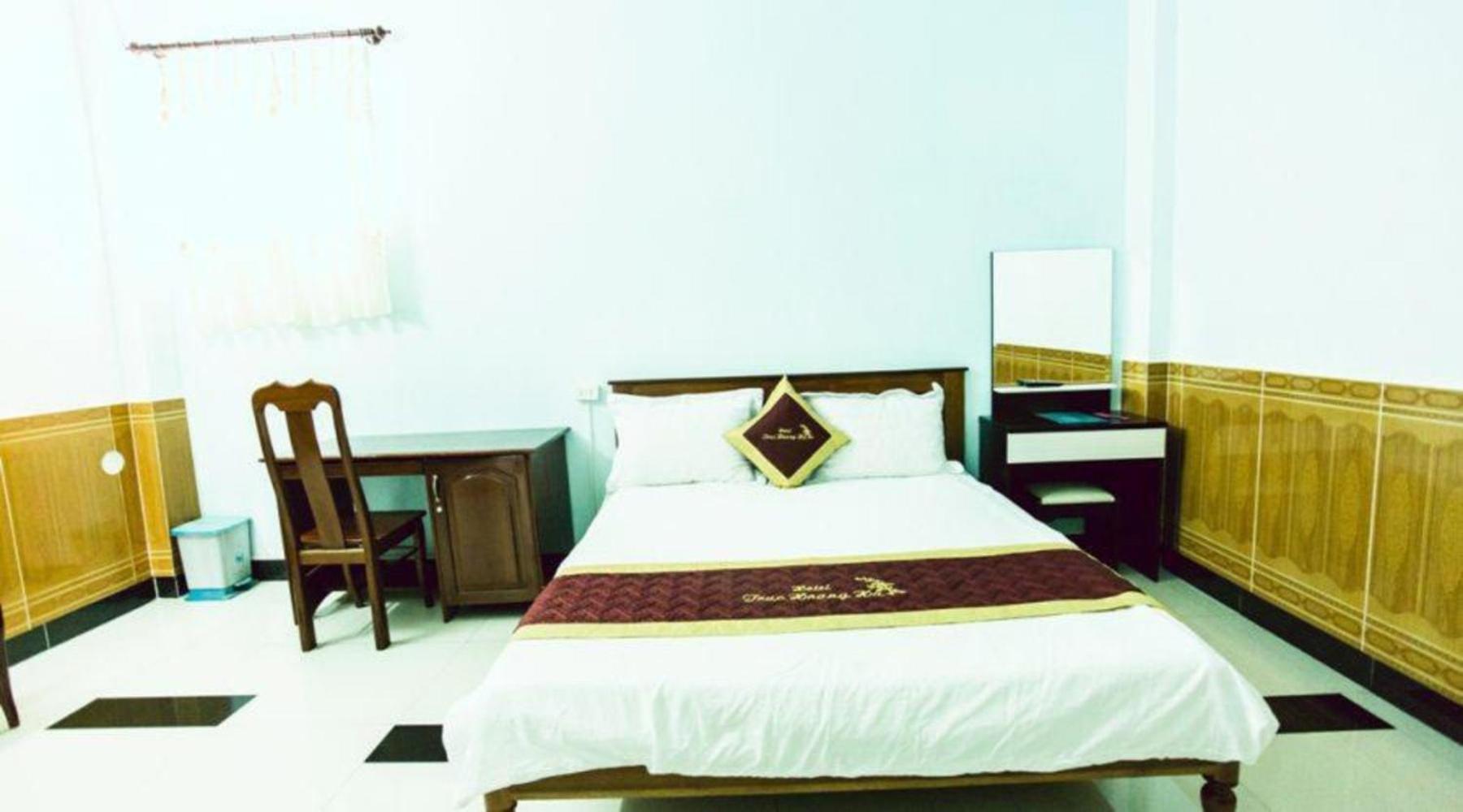 Truc Hoang Ha Hotel Kon Tum Екстер'єр фото
